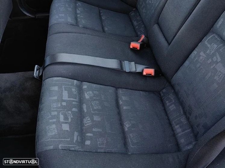 Mercedes-Benz C 220 D Classic - 17