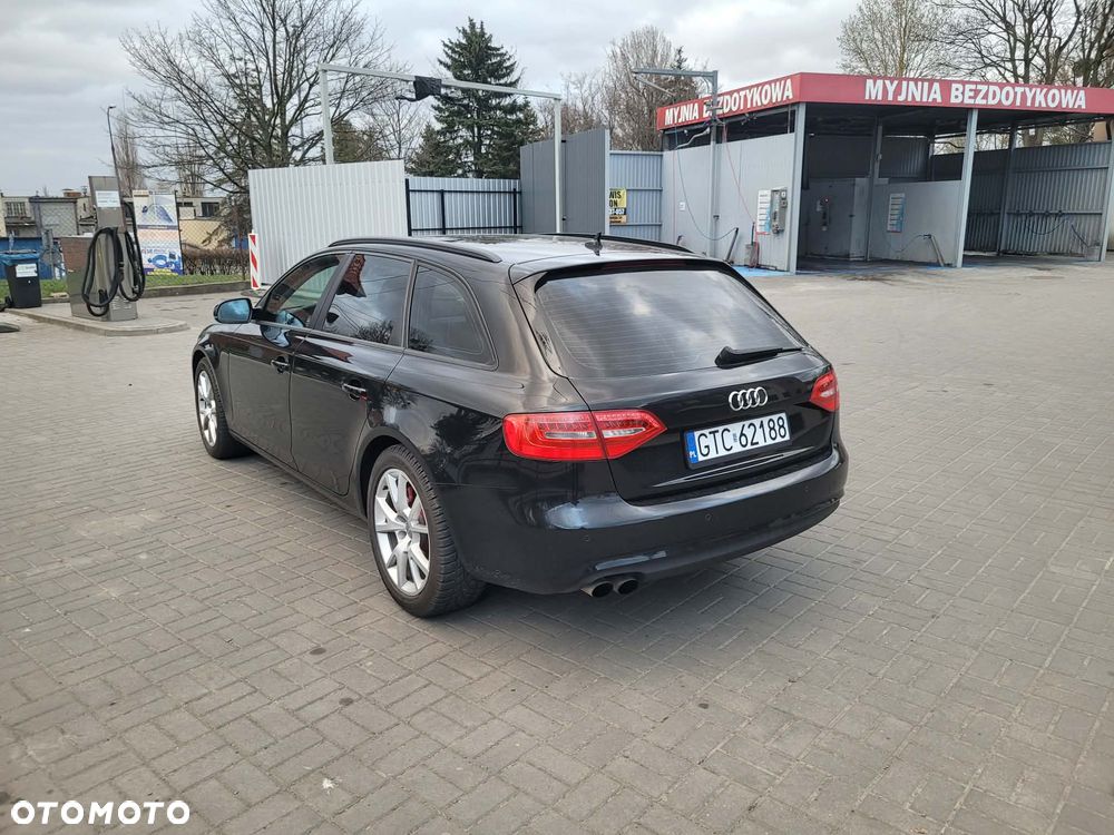 Audi A4 Avant 2.0 TDI Limited Edition - 4