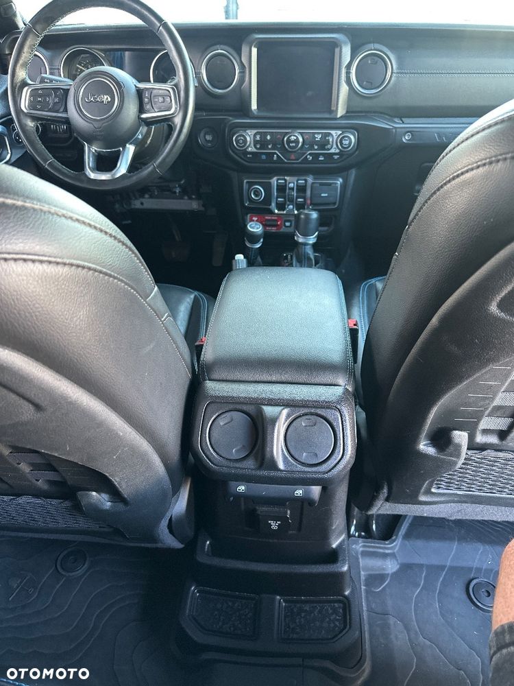 Jeep Wrangler - 36