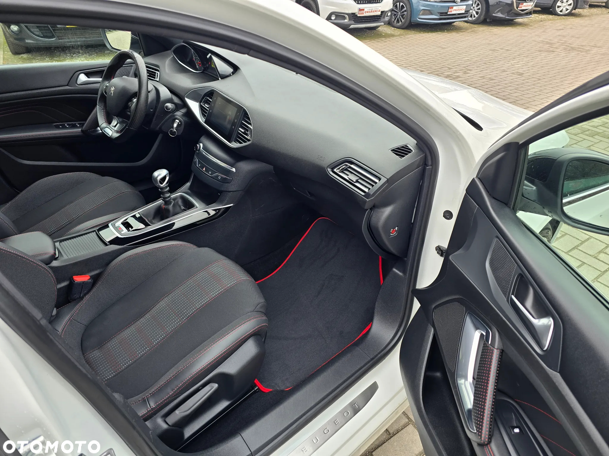 Peugeot 308 - 11