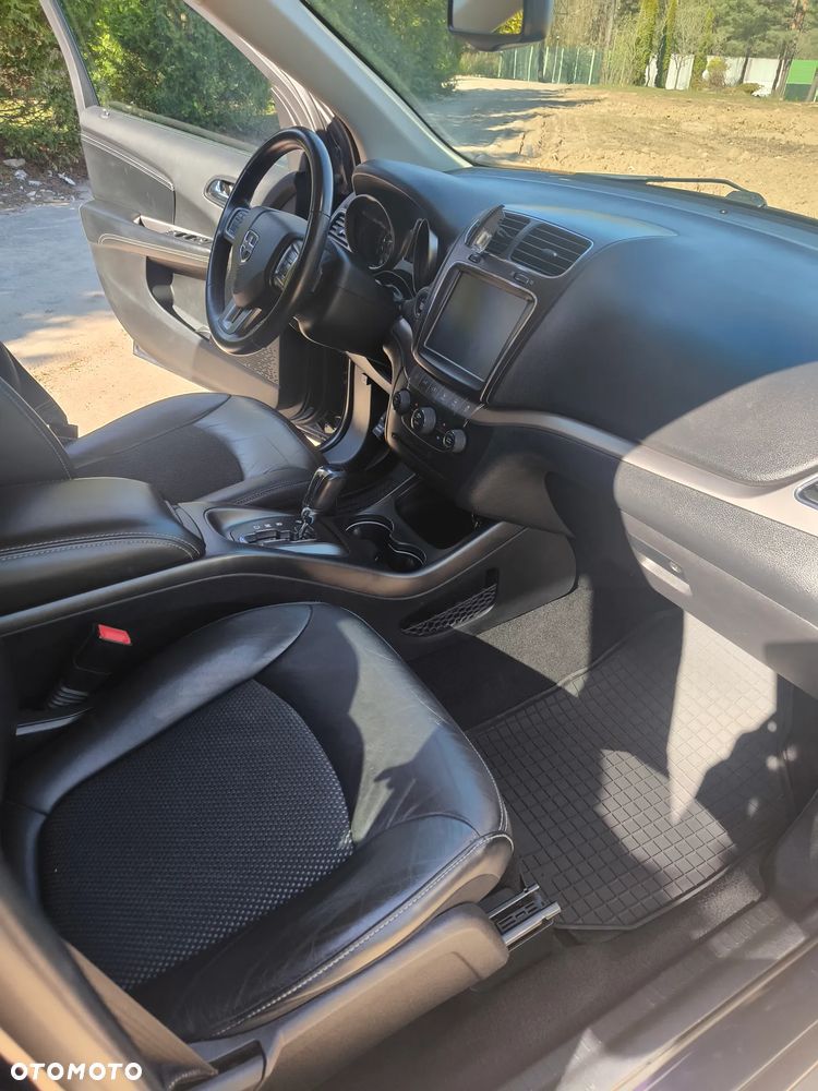 Dodge Journey - 7