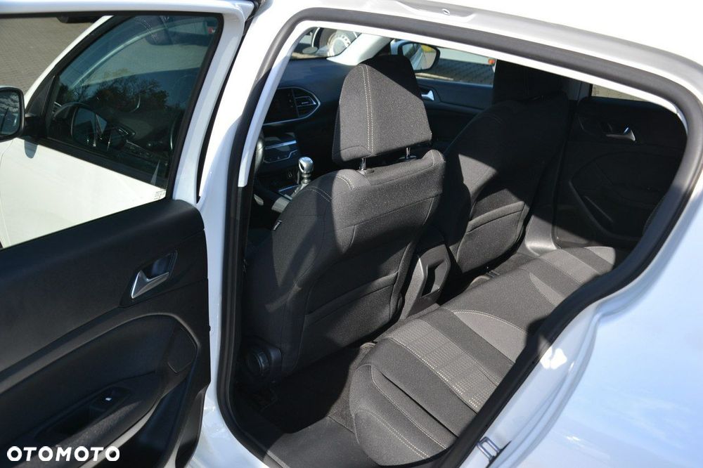 Peugeot 308 - 13