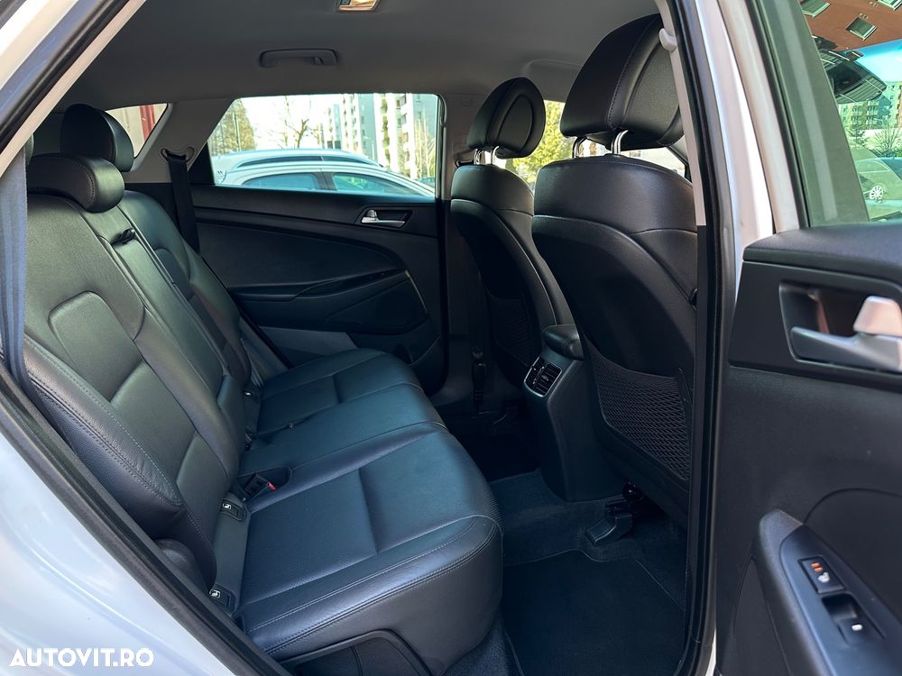 Hyundai Tucson blue 1.7 CRDi 2WD DCT Style - 27