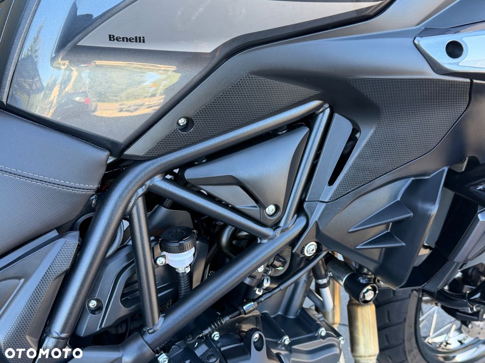 Benelli TRK 502X - 16