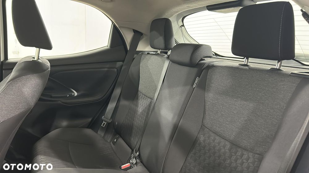 Toyota Yaris 1.5 Comfort - 13