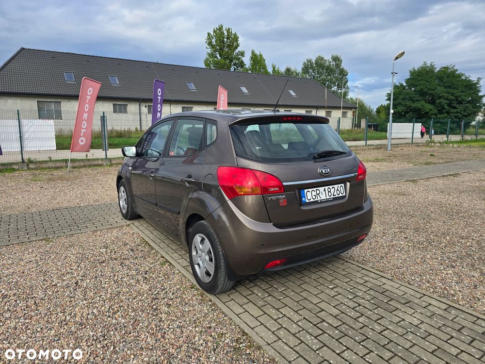 Kia Venga 1.4 L - 8
