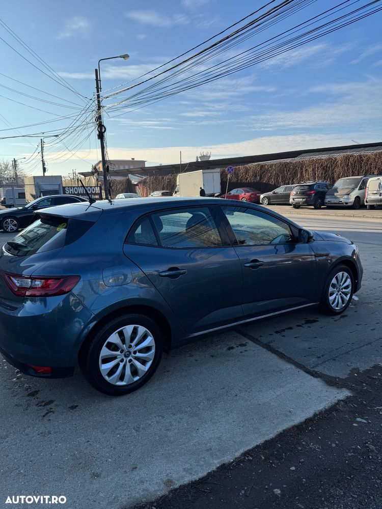 Renault Megane 1.5 dCi Pro - 11