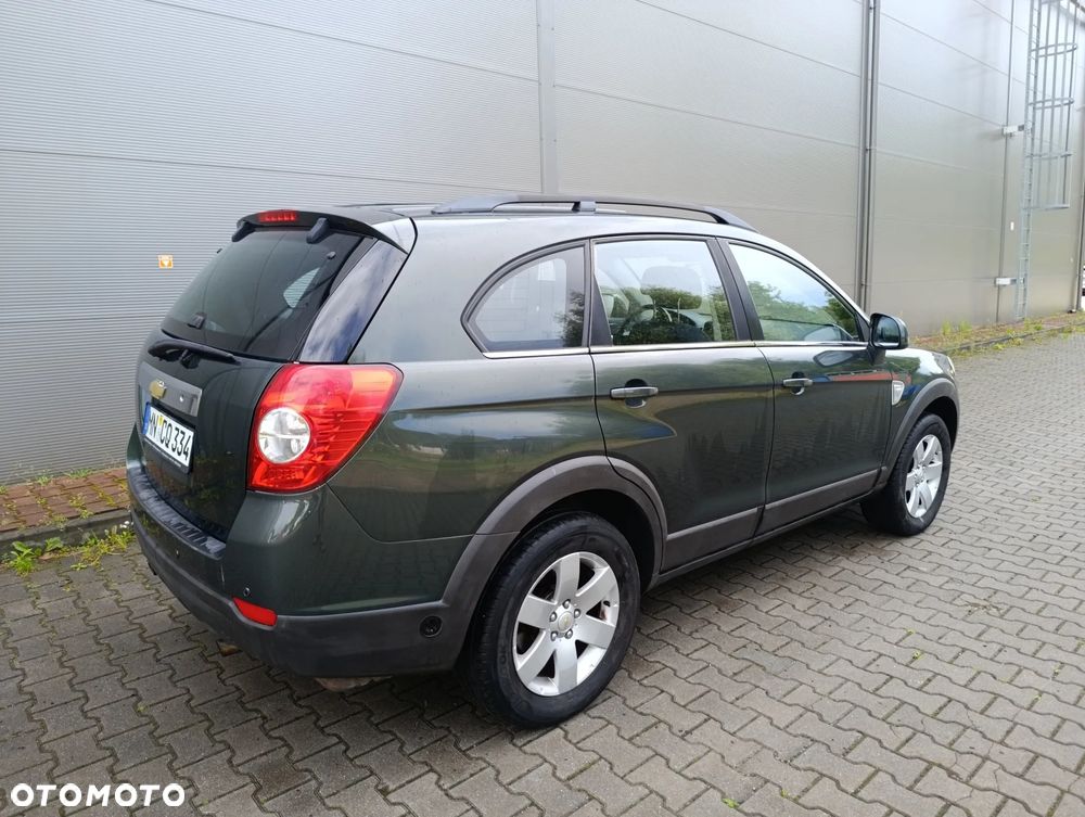 Chevrolet Captiva 2.4 2WD 7 Sitzer LS Family Edition - 9
