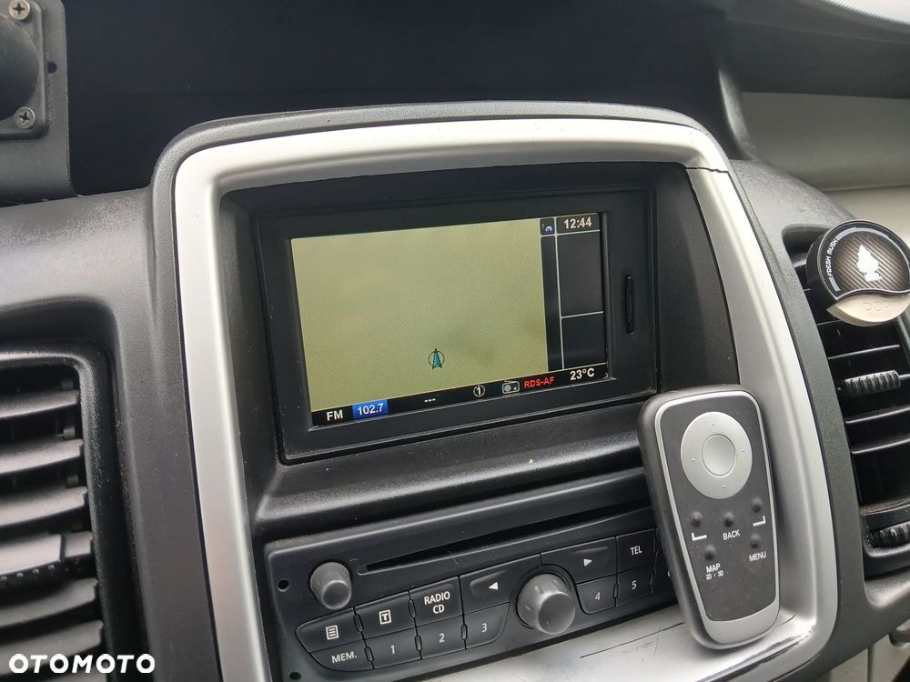 Renault TRAFIC - 13