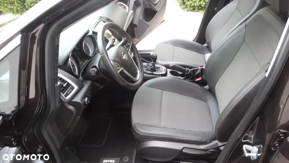 Opel Astra 1.4 Turbo Cosmo - 13