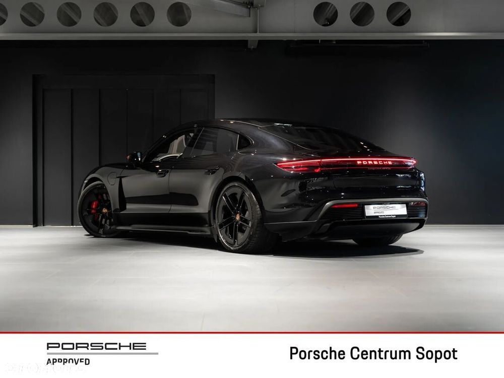 Porsche Taycan - 3