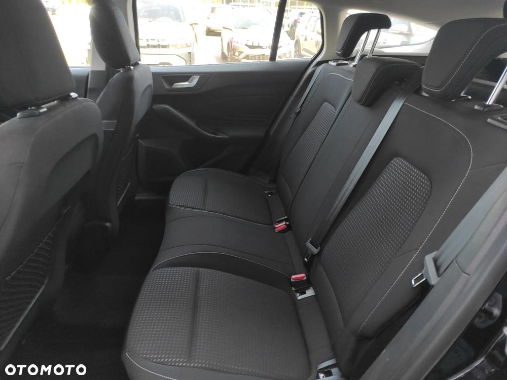 Ford Focus 1.0 EcoBoost Trend - 16