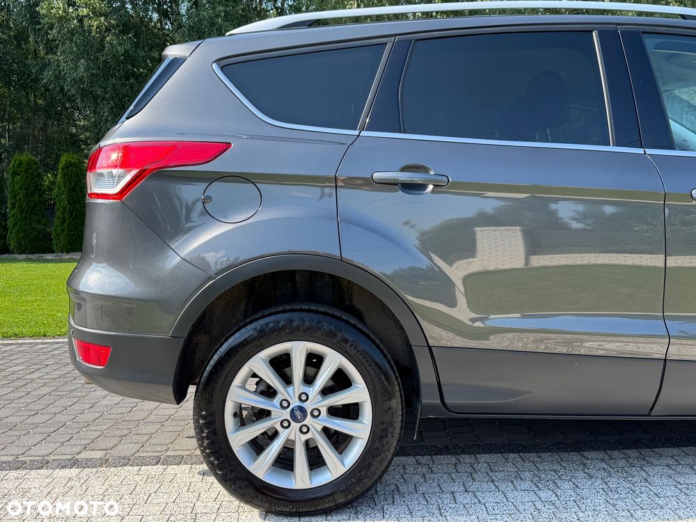 Ford Kuga 2.0 TDCi 2x4 Titanium - 25