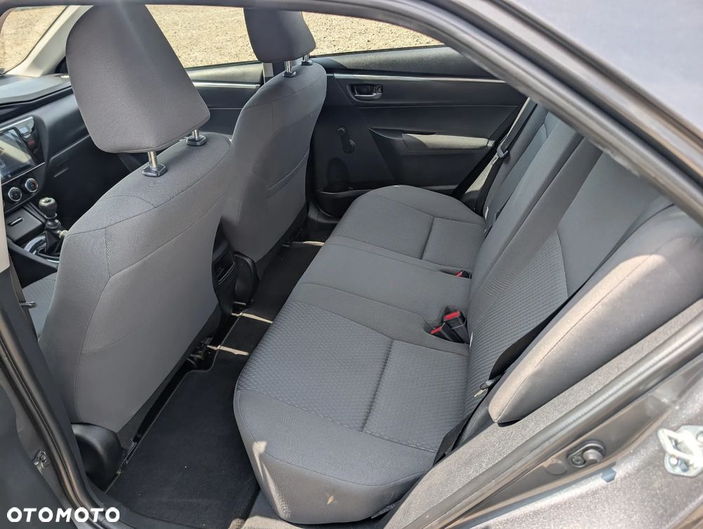 Toyota Corolla 1.6 Premium - 7