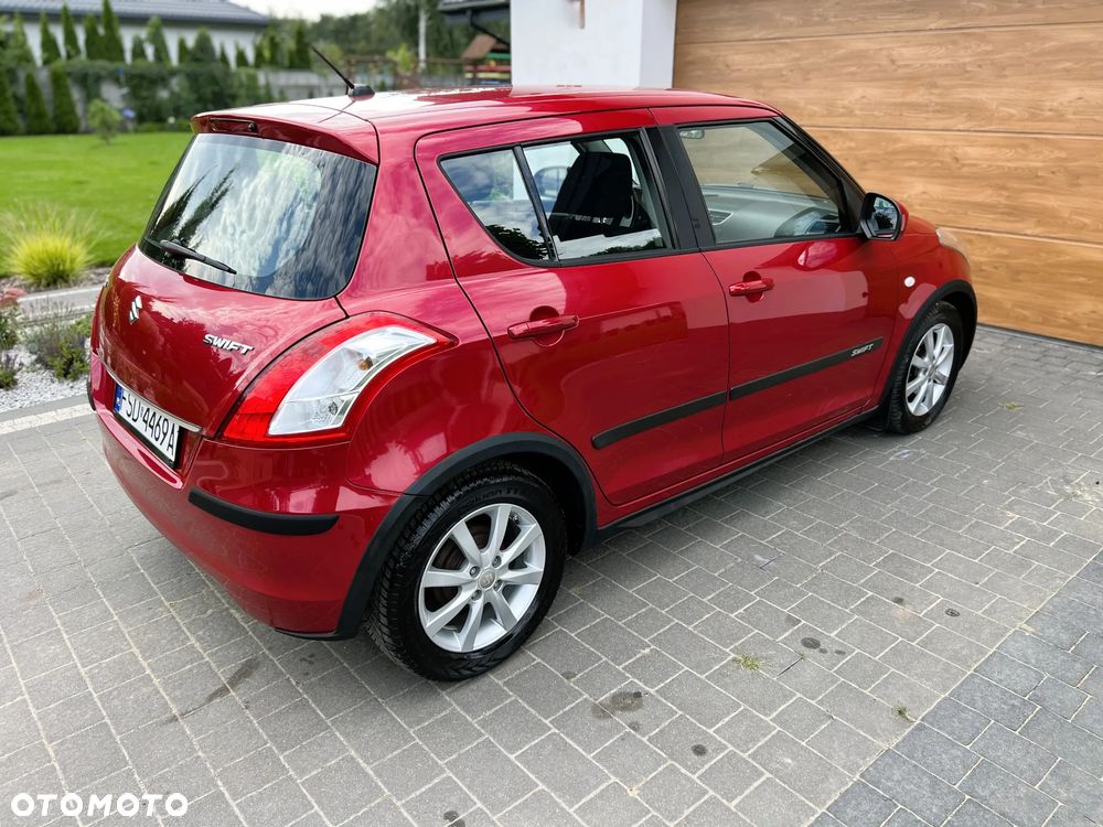Suzuki Swift - 4