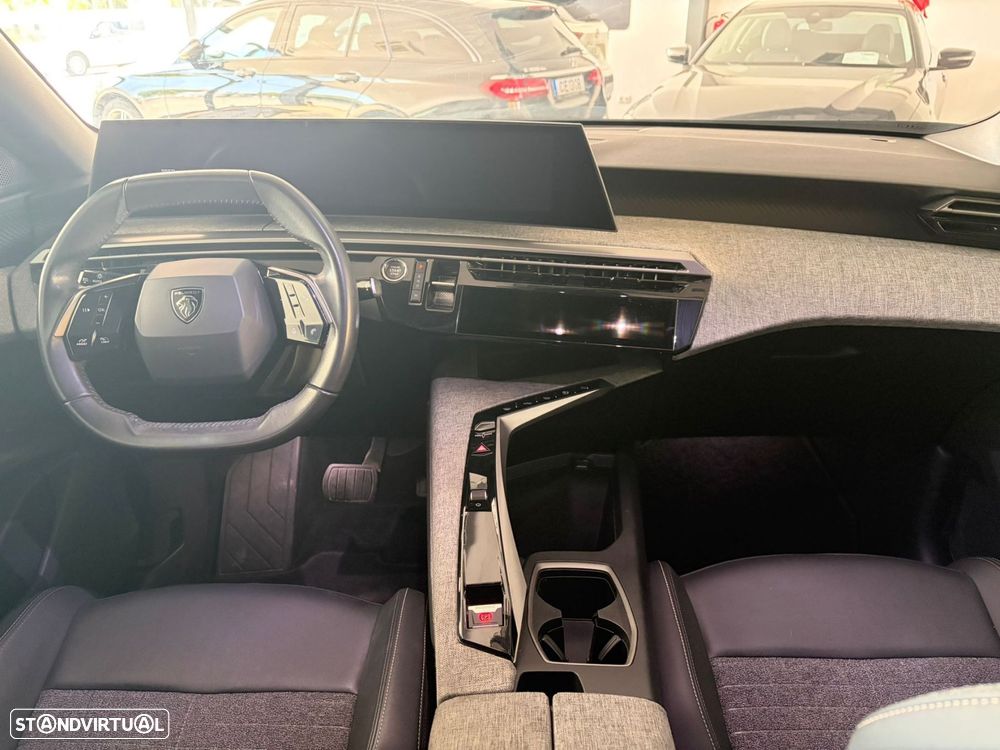 Peugeot 3008 1.2 Hybrid Allure e-DCS6 - 11