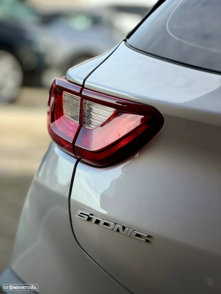 Kia Stonic 1.2 Dynamic - 29