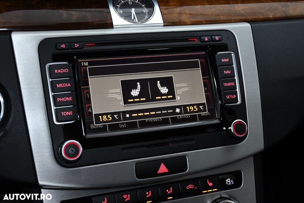 Volkswagen Passat 2.0 TDI DSG BlueMotion Technology Highline - 17