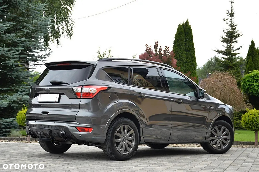 Ford Kuga 1.5 EcoBoost 2x4 ST-Line - 16