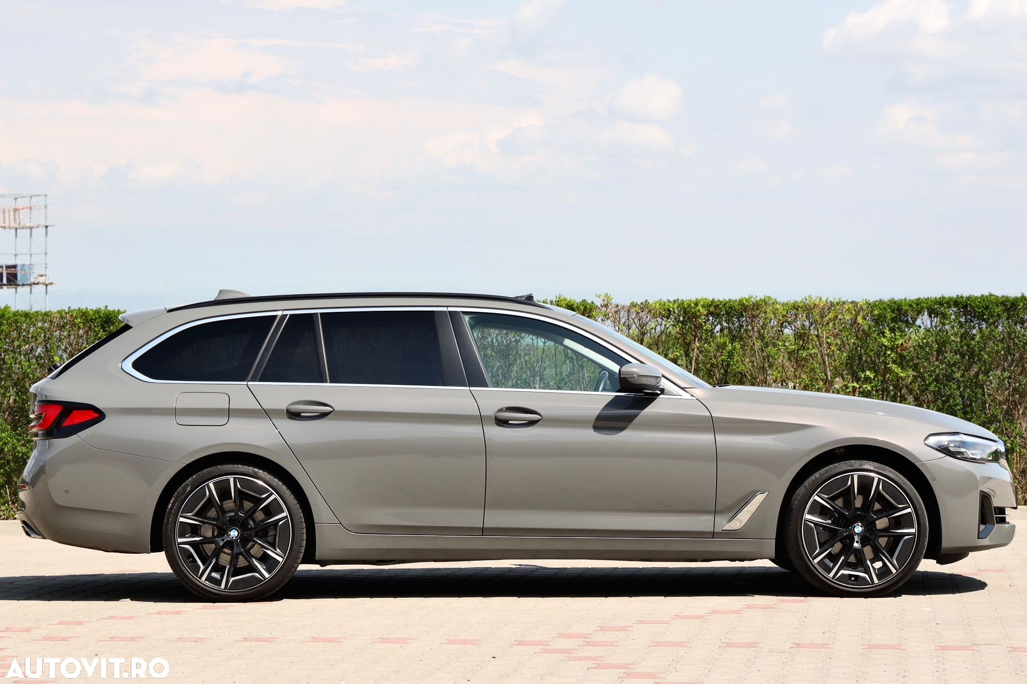BMW Seria 5 520d xDrive AT MHEV - 39