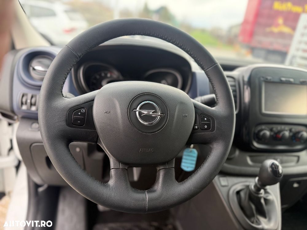 Opel VIVARO - 13