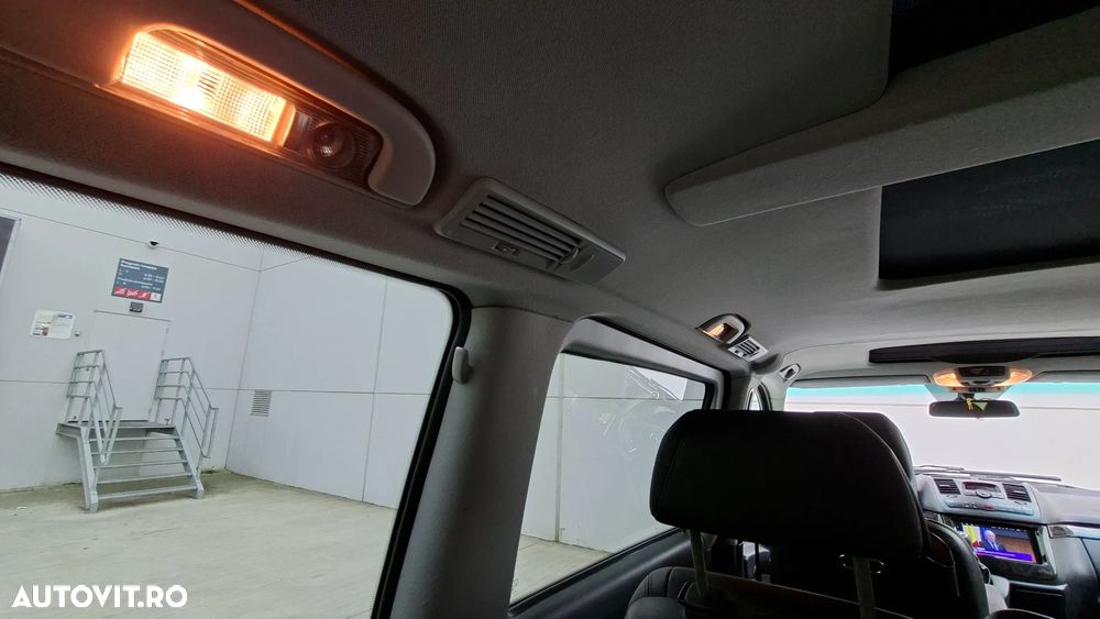 Mercedes-Benz Viano - 18