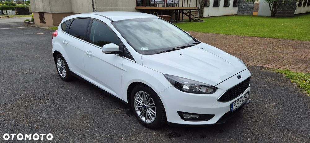 Ford Focus 1.5 EcoBoost SYNC Edition ASS - 4