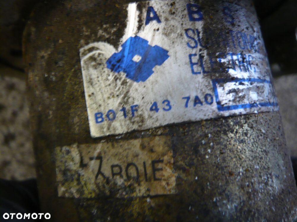 pompa hamulcowa abs b01f437a0 mazda 323 - 2