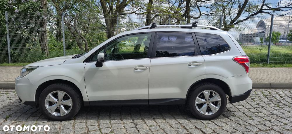 Subaru Forester 2.0i Exclusive Lineartronic - 2