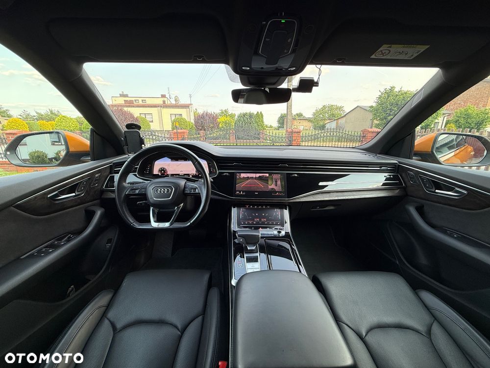 Audi Q8 - 10