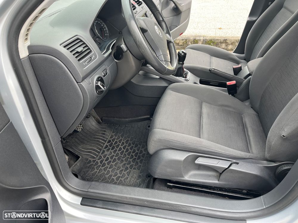 VW Golf 1.9 TDi Confortline - 24