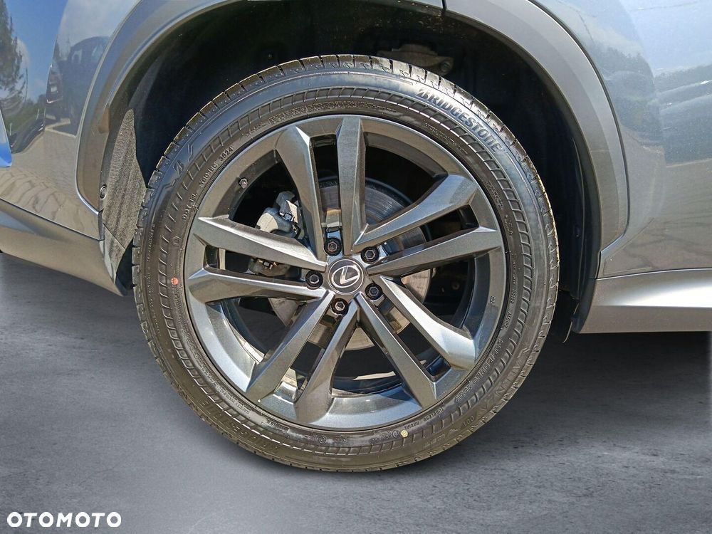 Lexus NX 350h Prestige AWD - 18