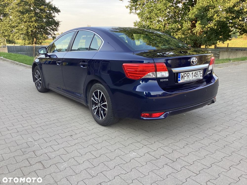 Toyota Avensis 2.0 D-4D Active - 6