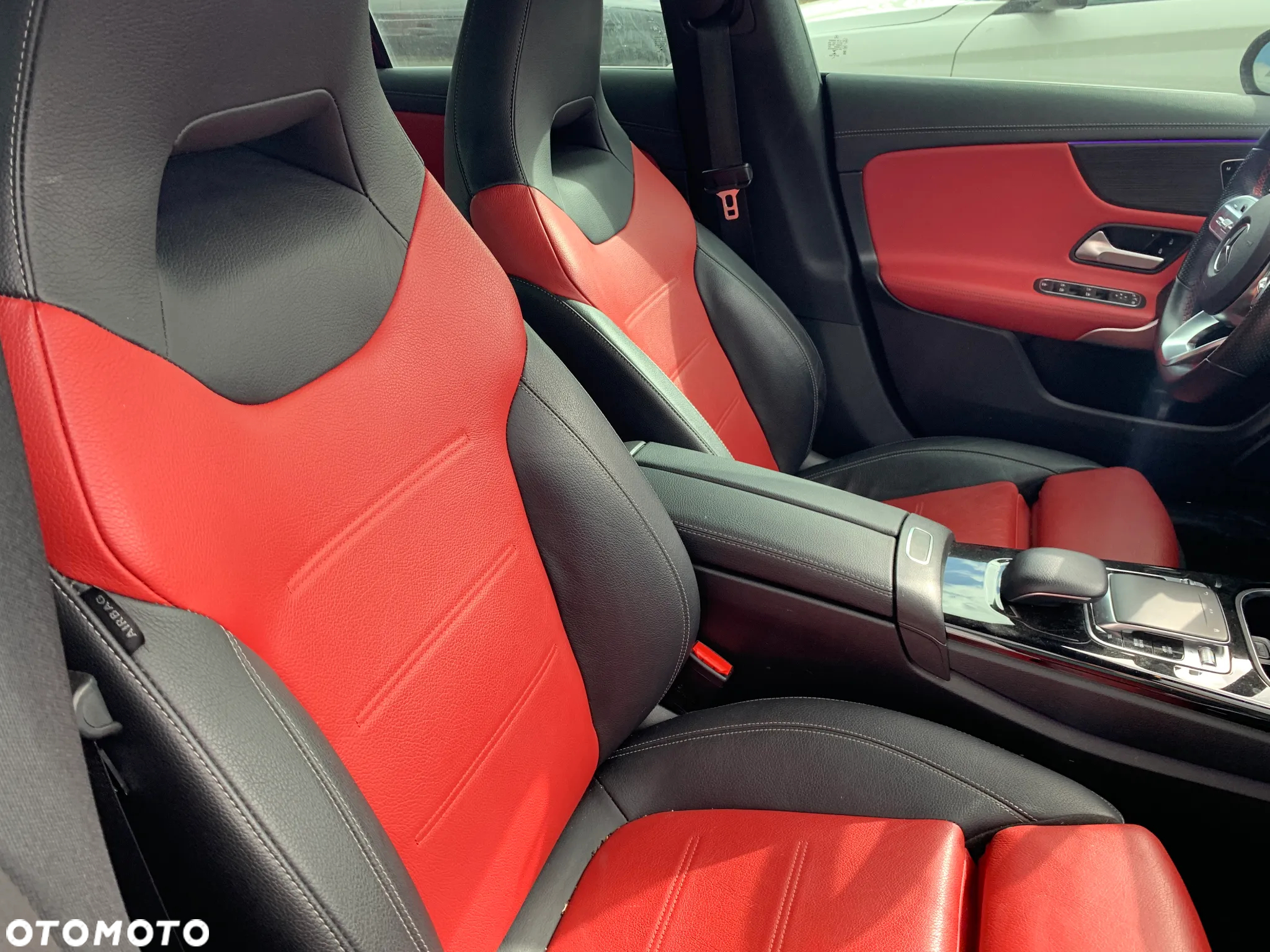 Mercedes-Benz CLA 250 4-Matic 7G-DCT - 20