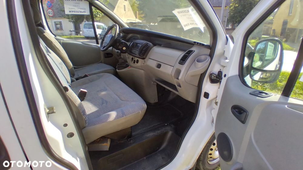 Renault TRAFIC - 7