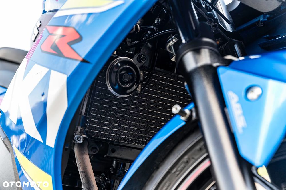 Suzuki GSX-R - 34