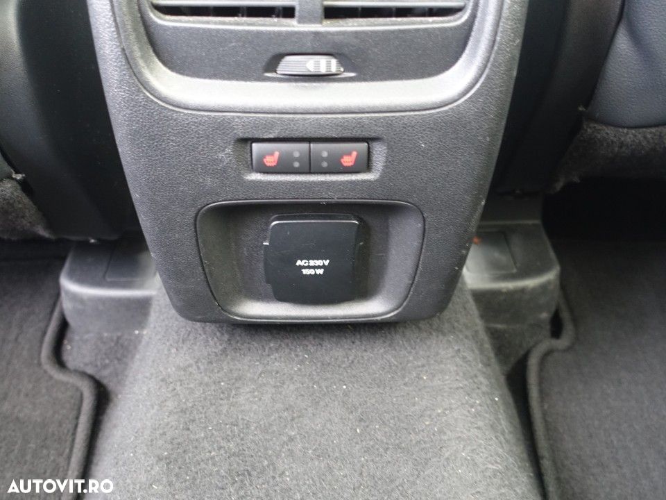 Ford Kuga - 39
