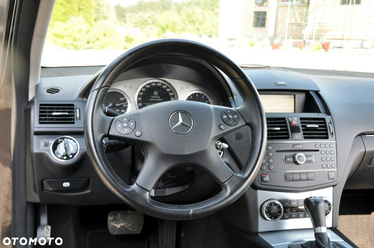 Mercedes-Benz Klasa C - 29