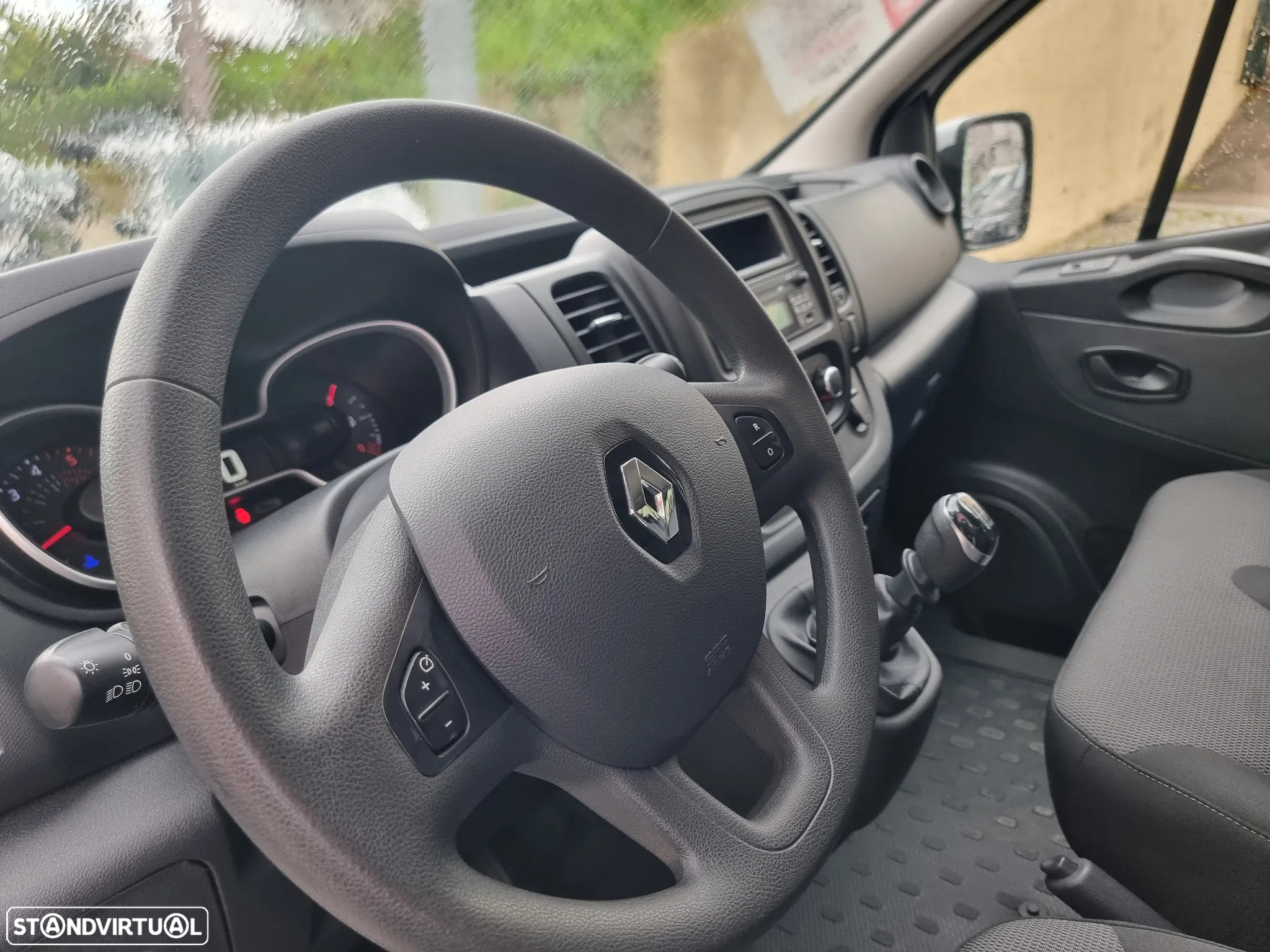Renault Trafic 2.0 dCi L1H1 1.0T Luxe SS - 17
