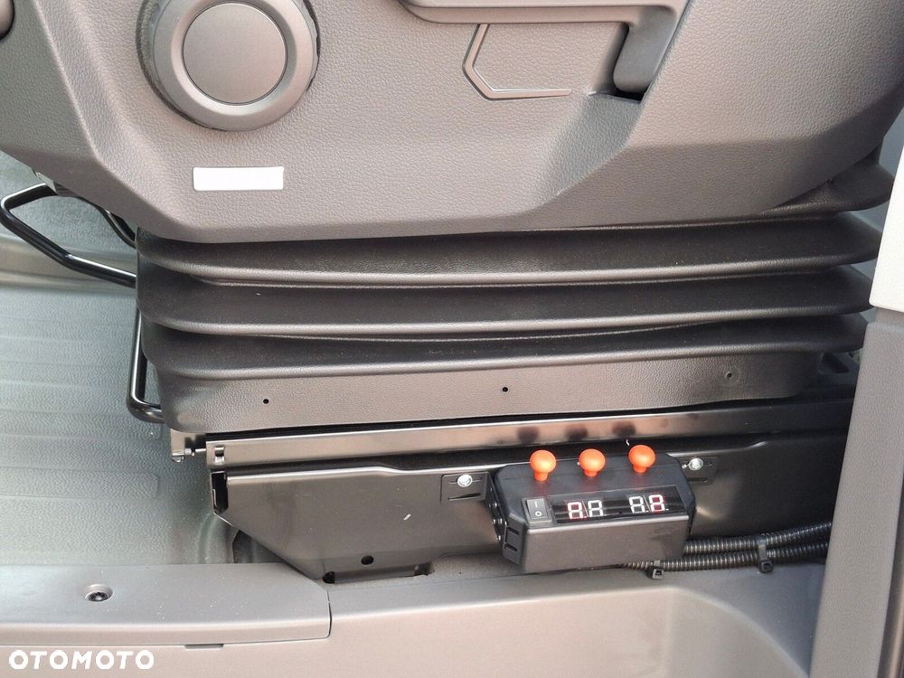 Volkswagen Crafter - 17
