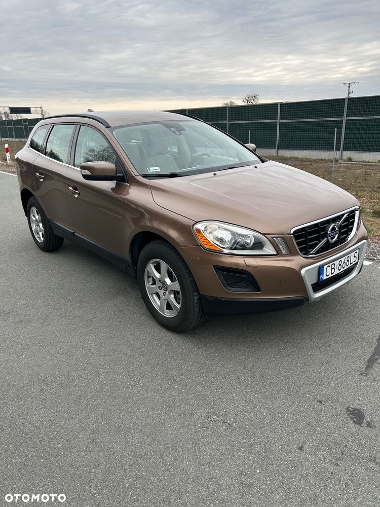 Volvo XC 60 D5 AWD Momentum - 1