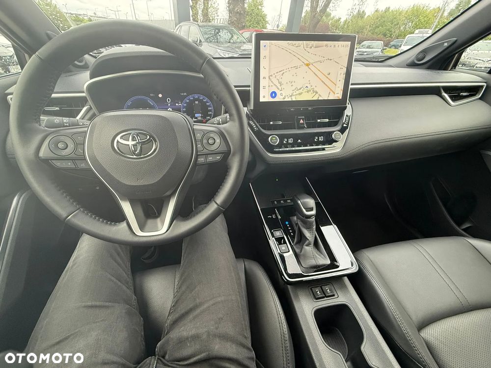 Toyota Corolla Cross - 10
