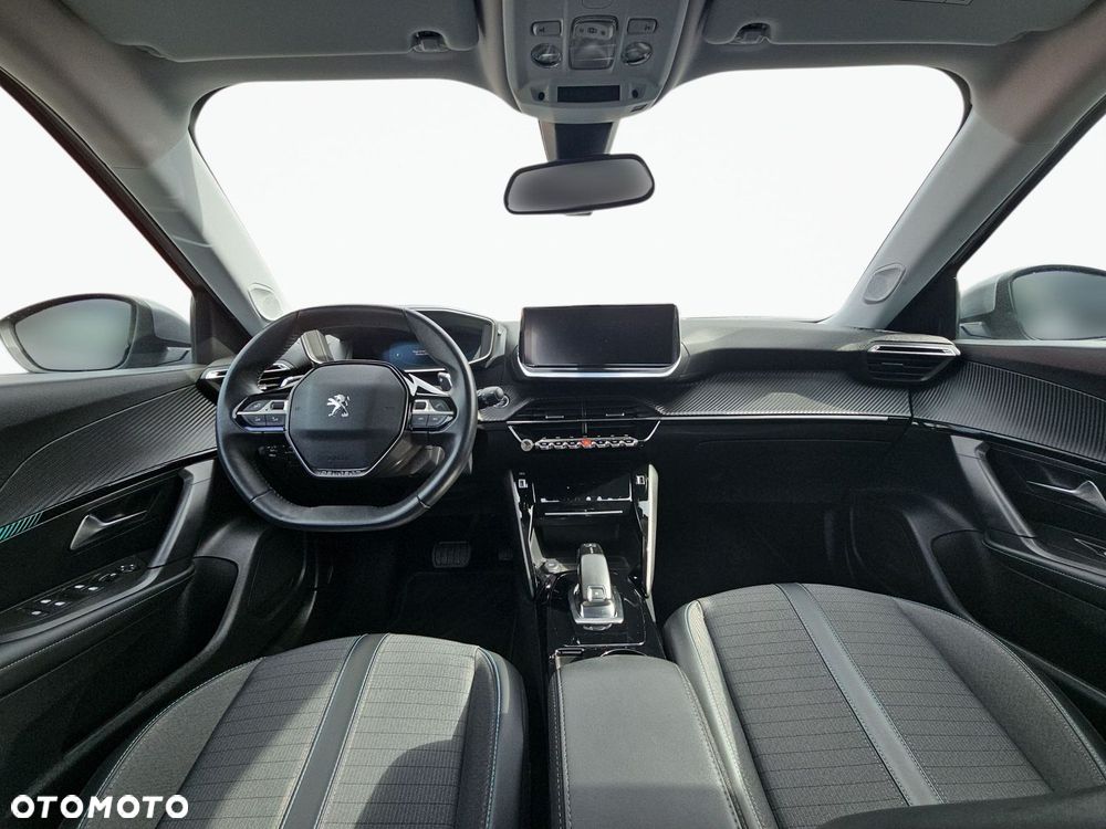 Peugeot 2008 - 11