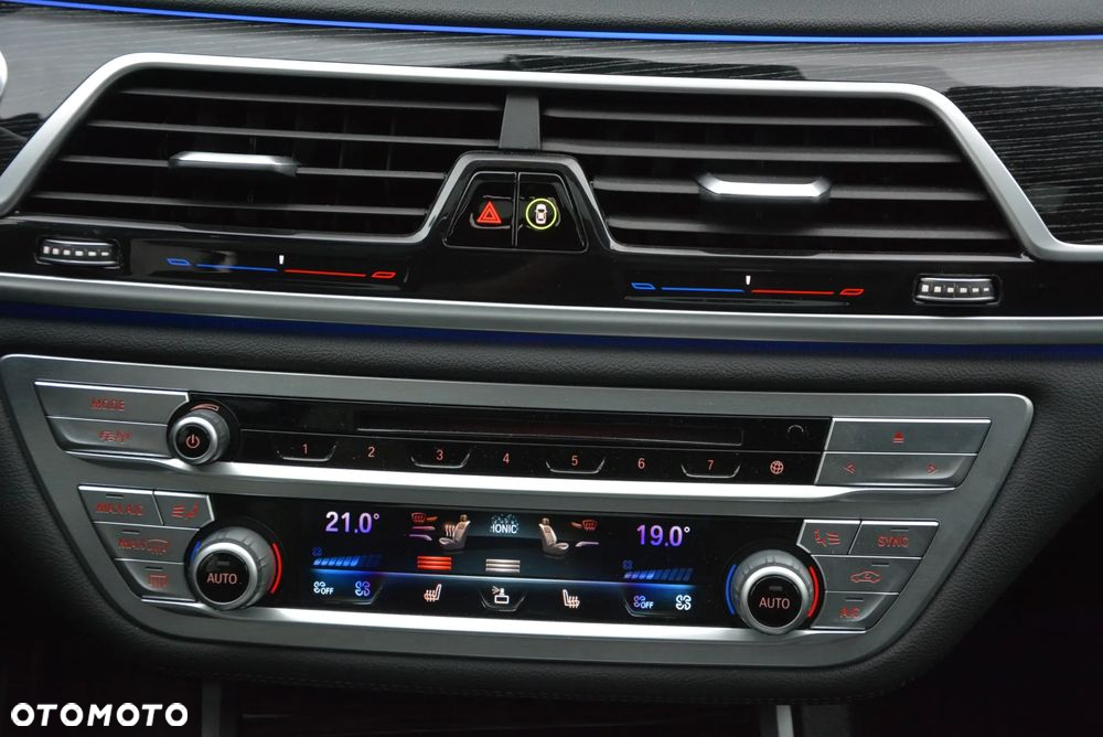 BMW Seria 7 - 29