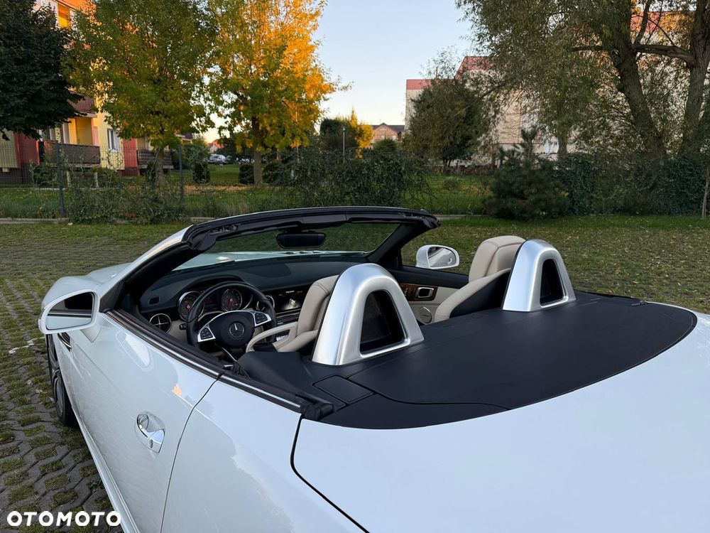 Mercedes-Benz SLC - 17