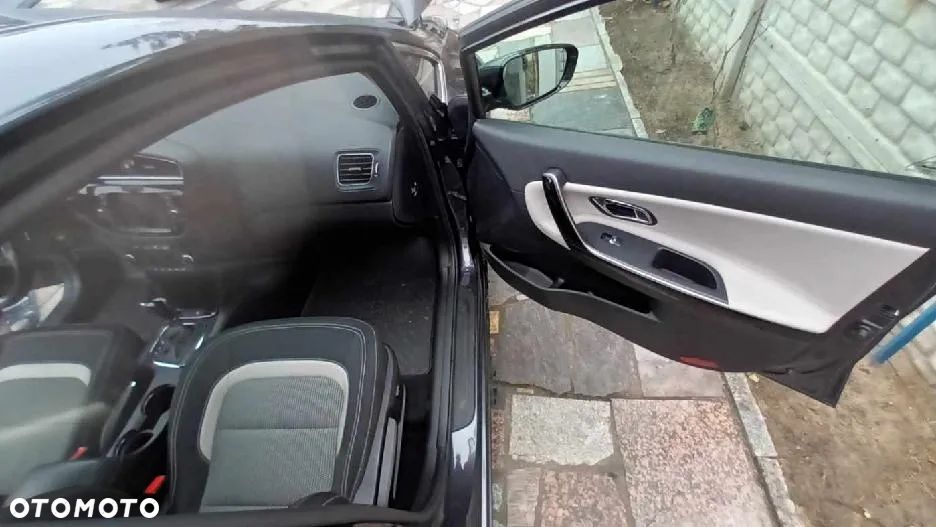Kia Ceed - 16