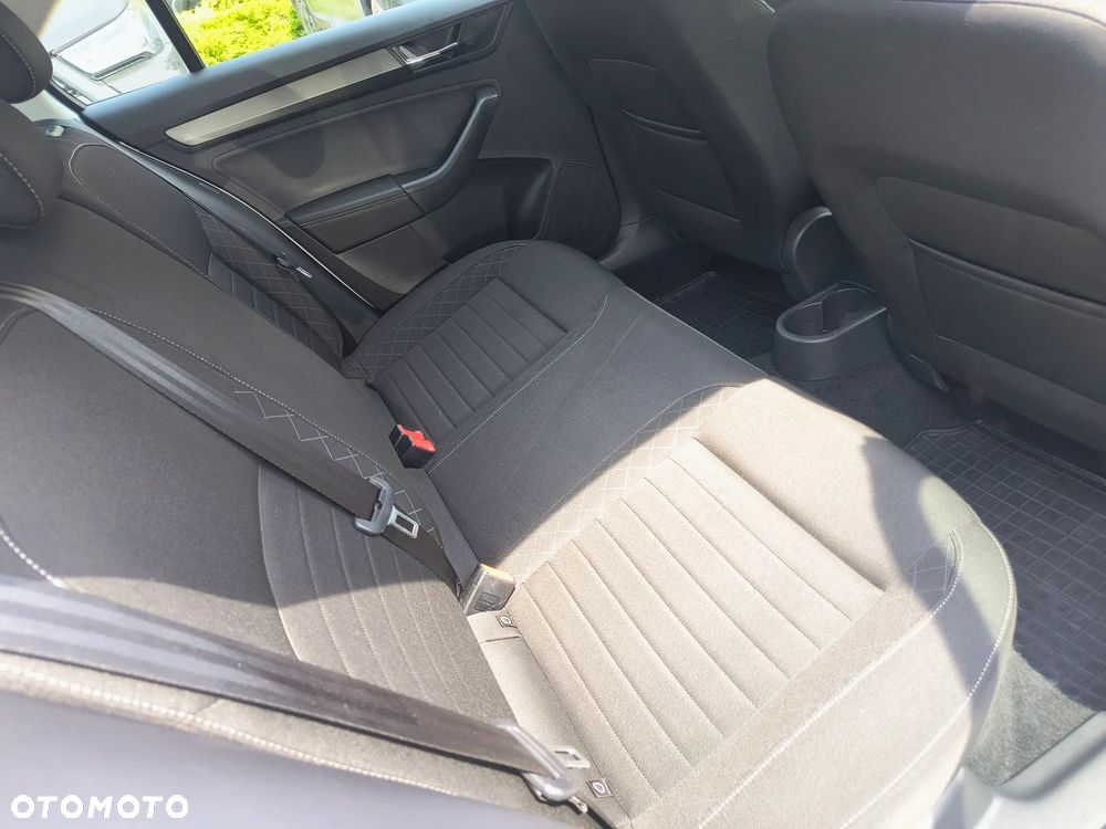 Skoda RAPID - 20