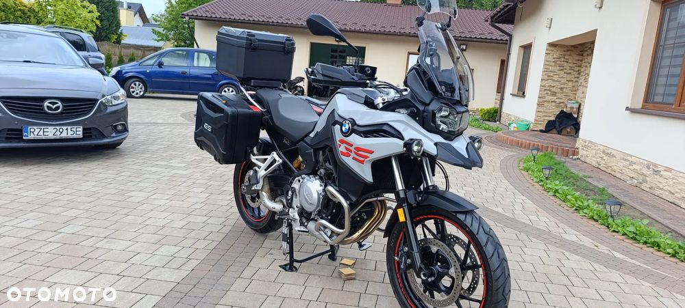 BMW F - 5