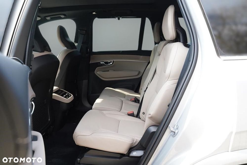Volvo XC 90 B5 B AWD Ultra Bright 7os - 12