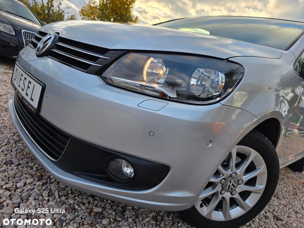 Volkswagen Touran 1.6 TDI DPF BlueMotion Technology Comfortline - 16